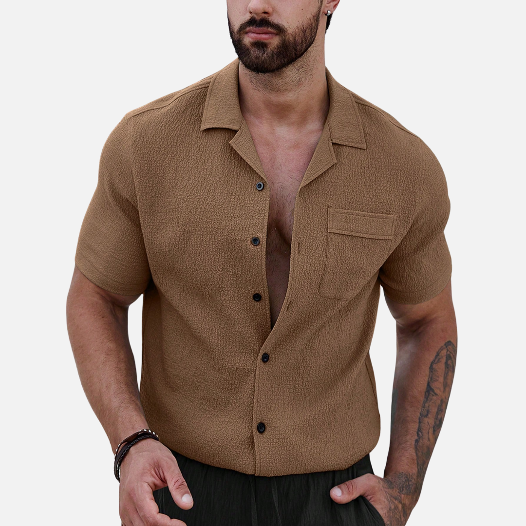 Avero AV64 Men’s Short-Sleeve Shirt with Front Pockets