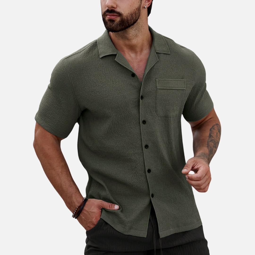 Avero AV64 Men’s Short-Sleeve Shirt with Front Pockets
