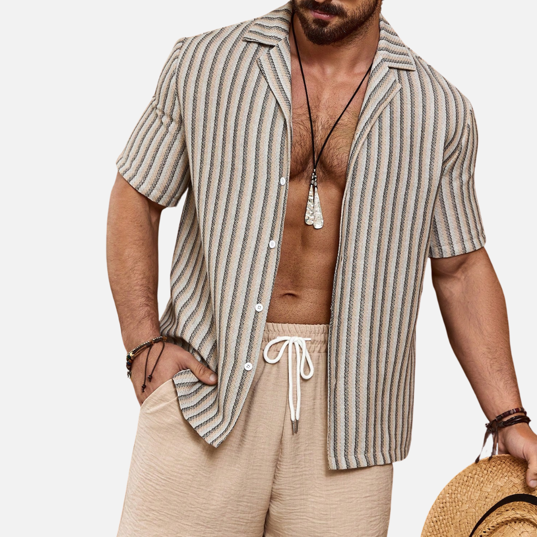 Avero AV76 – Conjunto Camisa Rayada y Short Liso para Hombre