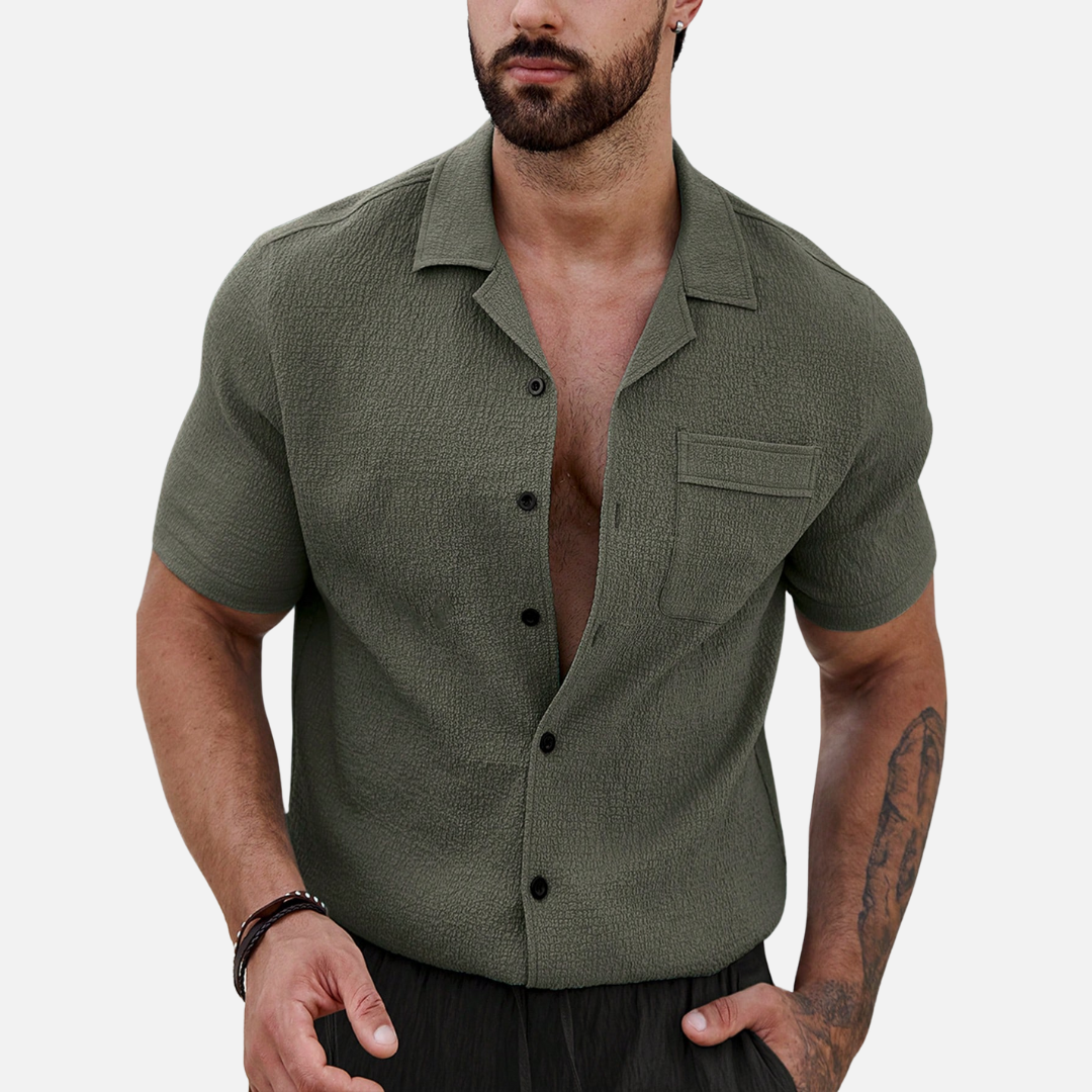 Avero AV64 Men’s Short-Sleeve Shirt with Front Pockets